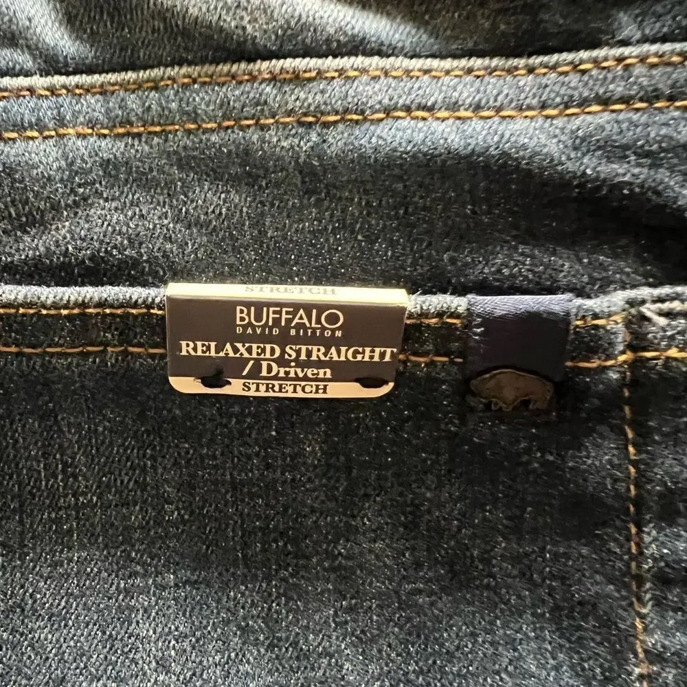 NWT Buffalo Blue Jeans Relaxes Straight Driven Stretch 34 x 32 #JTB024